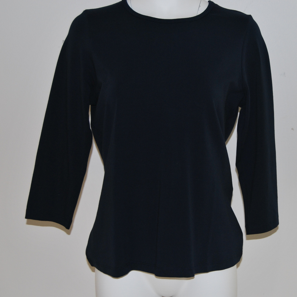 ELI Navy Blue top size Medium